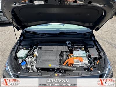 2018 Hyundai IONIQ Plug-in Hybrid   - Photo 11 - Sherman Oaks, CA 91403-1701