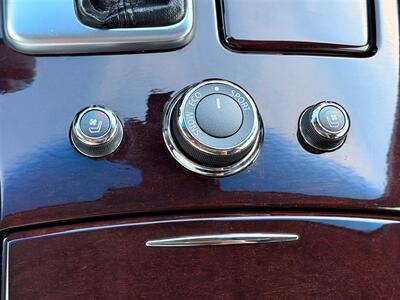 2012 INFINITI M35h M35h - Photo 21 - Sherman Oaks, CA 91403-1701