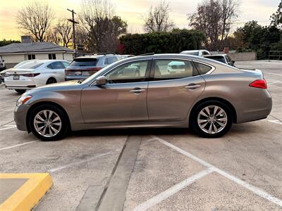 2012 INFINITI M35h M35h - Photo 4 - Sherman Oaks, CA 91403-1701