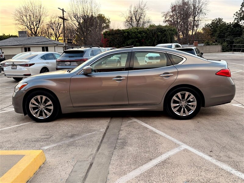 2012 INFINITI M35h M35h - Photo 4 - Sherman Oaks, CA 91403-1701