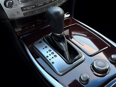 2012 INFINITI M35h M35h - Photo 20 - Sherman Oaks, CA 91403-1701