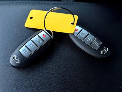 2012 INFINITI M35h M35h - Photo 24 - Sherman Oaks, CA 91403-1701