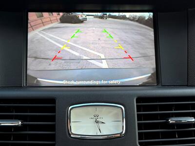 2012 INFINITI M35h M35h - Photo 18 - Sherman Oaks, CA 91403-1701