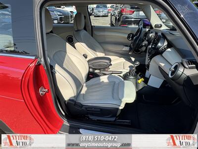 2016 MINI Hardtop 2 Door Cooper S   - Photo 11 - Sherman Oaks, CA 91403-1701