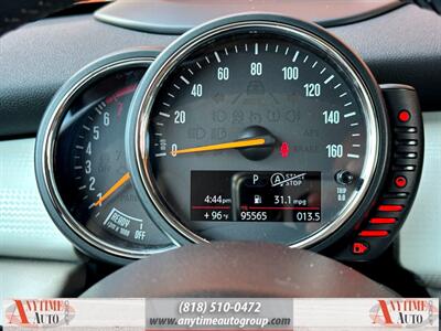 2016 MINI Hardtop 2 Door   - Photo 13 - Sherman Oaks, CA 91403-1701
