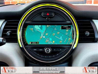 2016 MINI Hardtop 2 Door   - Photo 15 - Sherman Oaks, CA 91403-1701