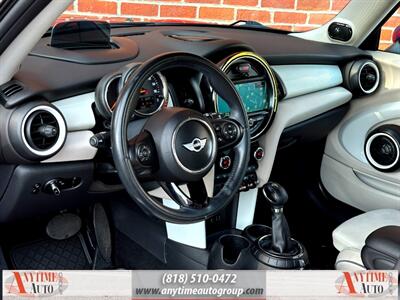 2016 MINI Hardtop 2 Door   - Photo 12 - Sherman Oaks, CA 91403-1701