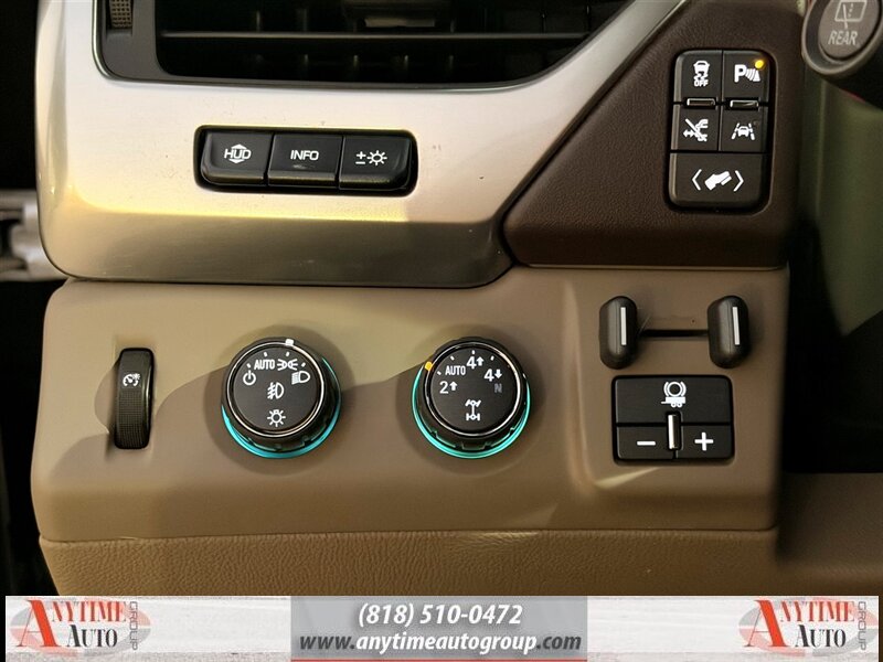 2016 Chevrolet Suburban LTZ - Photo 22 - Sherman Oaks, CA 91403-1701
