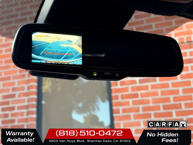 2018 Toyota C-HR XLE   - Photo 17 - Sherman Oaks, CA 91403-1701