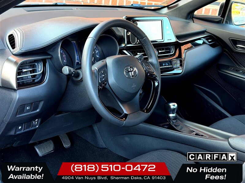 2018 Toyota C-HR XLE   - Photo 13 - Sherman Oaks, CA 91403-1701