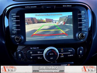 2016 Kia Soul Exclaim   - Photo 17 - Sherman Oaks, CA 91403-1701