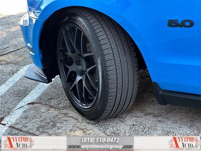 2011 Ford Mustang GT Premium   - Photo 24 - Sherman Oaks, CA 91403-1701