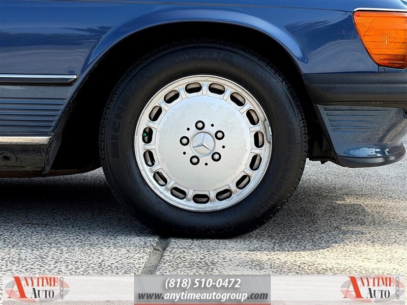 1986 Mercedes-Benz 560 SL   - Photo 29 - Sherman Oaks, CA 91403-1701