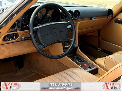 1986 Mercedes-Benz 560 SL   - Photo 10 - Sherman Oaks, CA 91403-1701