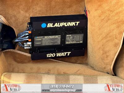 1986 Mercedes-Benz 560 SL   - Photo 28 - Sherman Oaks, CA 91403-1701