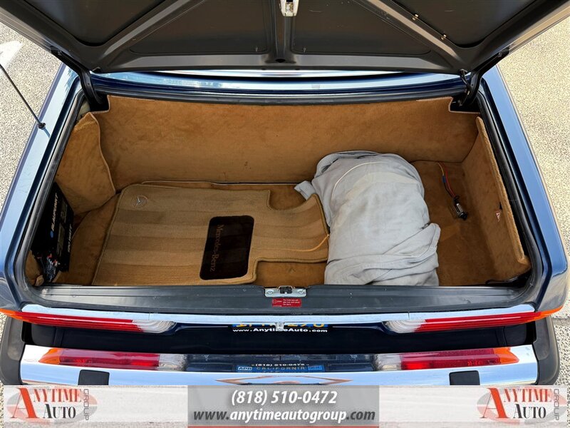 1986 Mercedes-Benz 560 SL   - Photo 27 - Sherman Oaks, CA 91403-1701