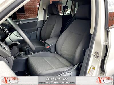 2012 Volkswagen Tiguan S   - Photo 17 - Sherman Oaks, CA 91403-1701