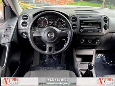 2012 Volkswagen Tiguan S   - Photo 14 - Sherman Oaks, CA 91403-1701