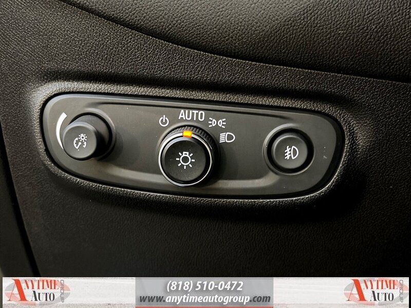 2021 Chevrolet Equinox Premier - Photo 21 - Sherman Oaks, CA 91403-1701