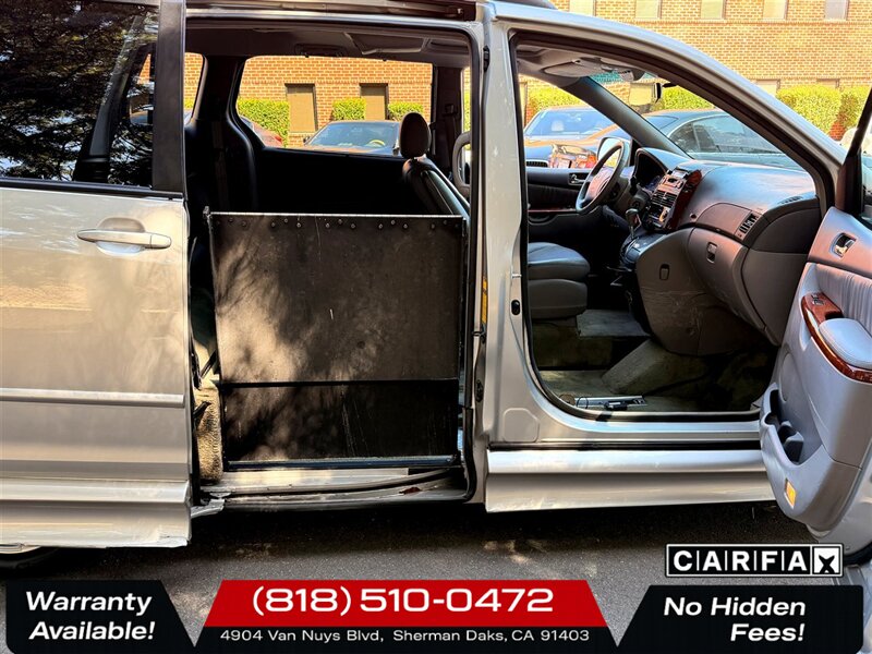 2004 Toyota Sienna XLE 7 Passenger Wheelchair Van - Photo 20 - Sherman Oaks, CA 91403-1701