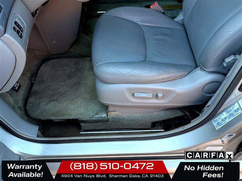 2004 Toyota Sienna XLE 7 Passenger Wheelchair Van - Photo 18 - Sherman Oaks, CA 91403-1701