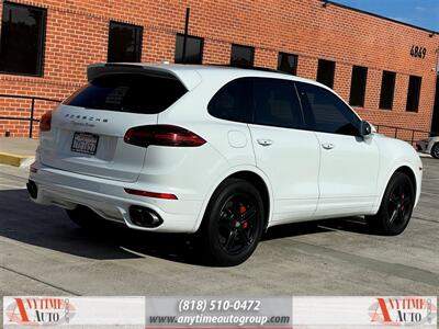 2017 Porsche Cayenne Turbo   - Photo 9 - Sherman Oaks, CA 91403-1701