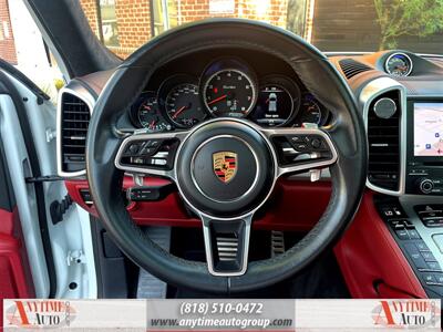 2017 Porsche Cayenne Turbo   - Photo 27 - Sherman Oaks, CA 91403-1701