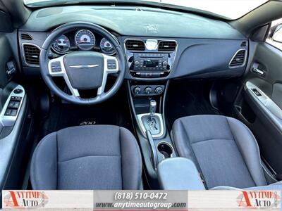 2012 Chrysler 200 Touring   - Photo 13 - Sherman Oaks, CA 91403-1701