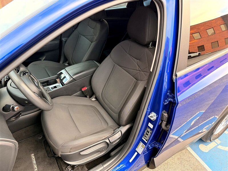 2022 Hyundai TUCSON SE - Photo 14 - Sherman Oaks, CA 91403-1701