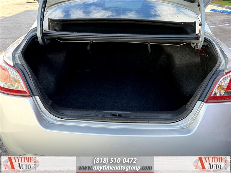2013 Nissan Altima 3.5 SV - Photo 23 - Sherman Oaks, CA 91403-1701