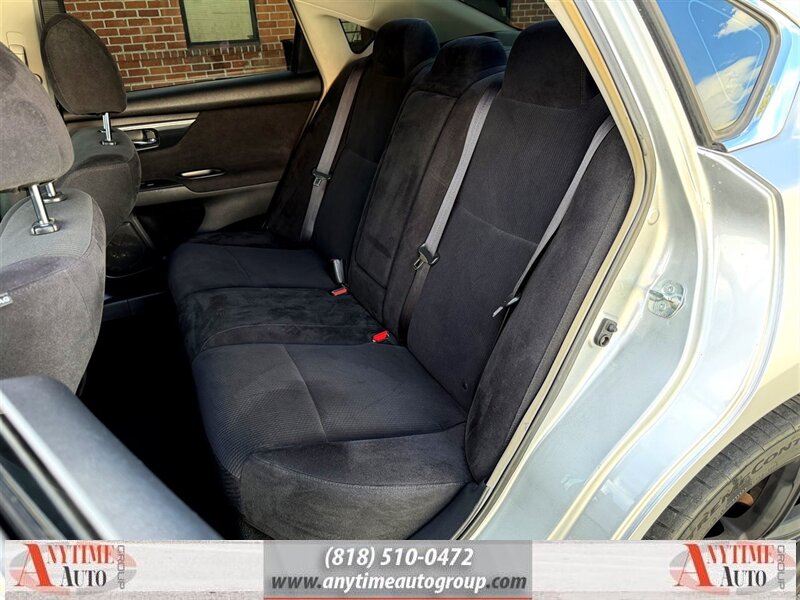 2013 Nissan Altima 3.5 SV - Photo 22 - Sherman Oaks, CA 91403-1701