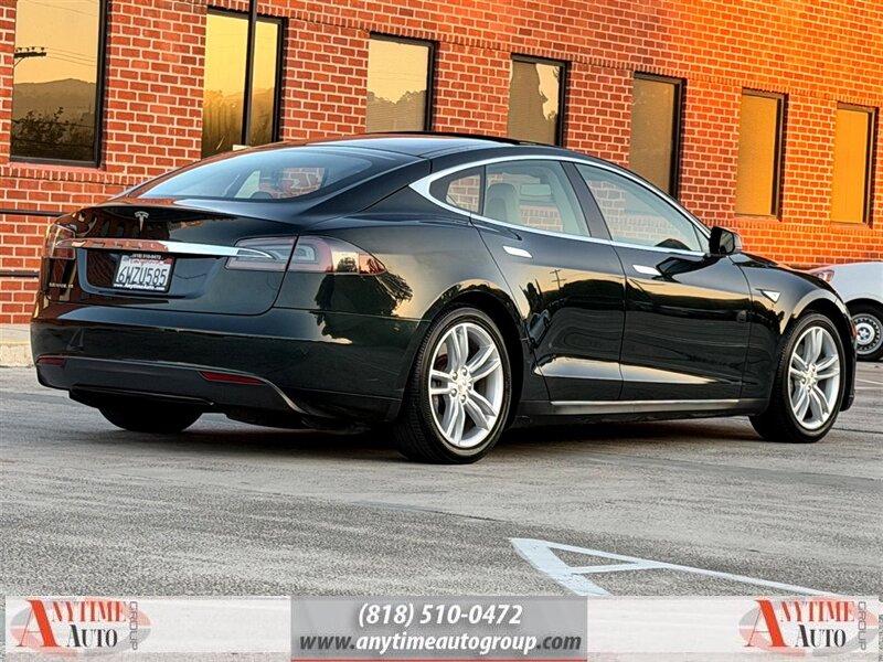 2013 Tesla Model S   - Photo 7 - Sherman Oaks, CA 91403-1701