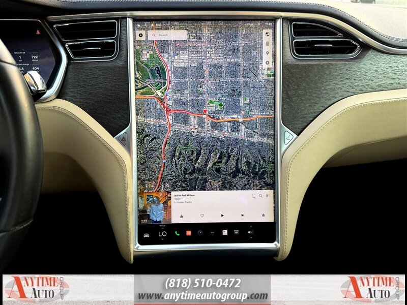 2013 Tesla Model S   - Photo 16 - Sherman Oaks, CA 91403-1701