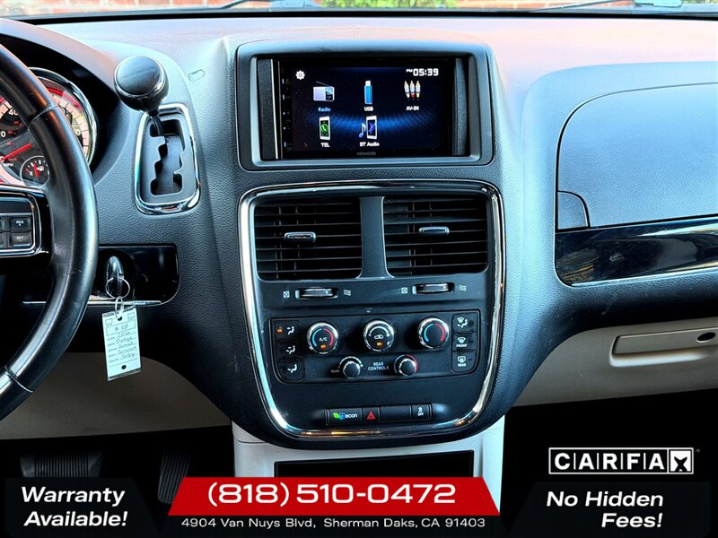2016 Dodge Grand Caravan SE Plus - Photo 12 - Sherman Oaks, CA 91403-1701