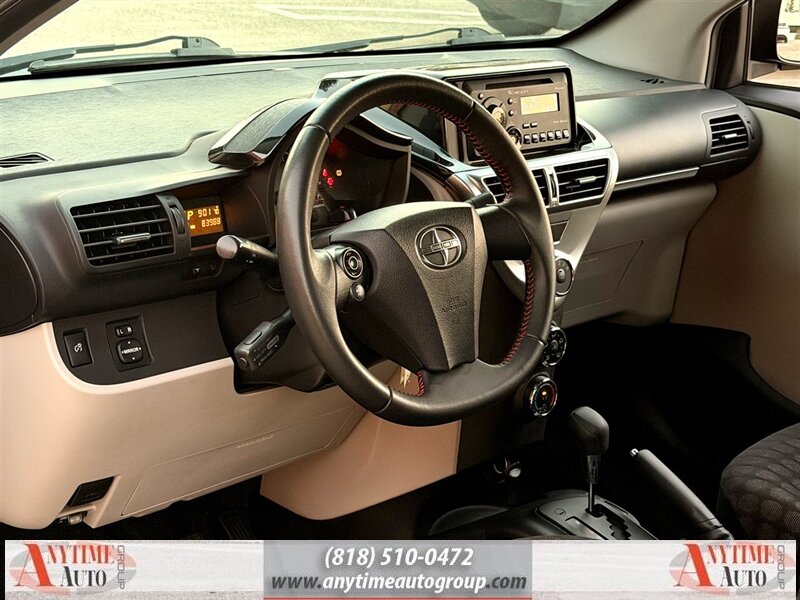 2012 Scion iQ - Photo 10 - Sherman Oaks, CA 91403-1701