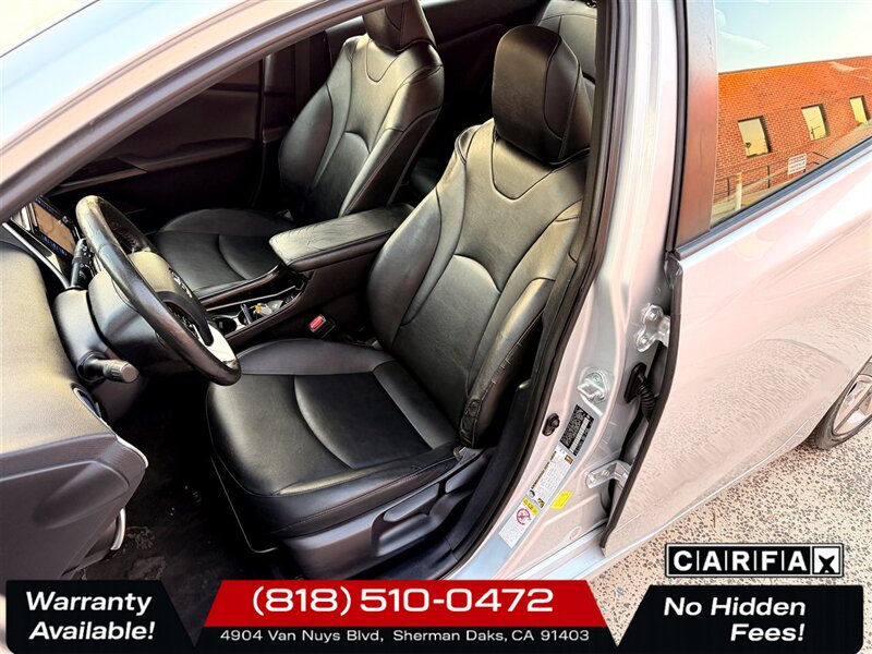 2017 Toyota Prius Three Touring   - Photo 14 - Sherman Oaks, CA 91403-1701