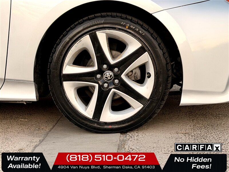 2017 Toyota Prius Three Touring   - Photo 23 - Sherman Oaks, CA 91403-1701