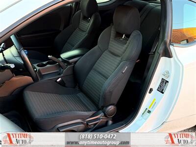 2013 Hyundai Genesis Coupe 2.0T   - Photo 11 - Sherman Oaks, CA 91403-1701