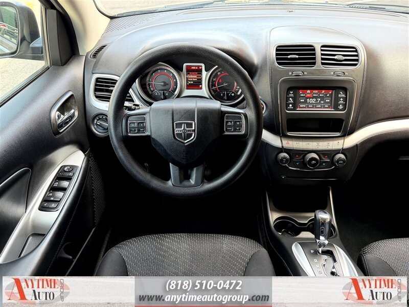 2016 Dodge Journey SE   - Photo 11 - Sherman Oaks, CA 91403-1701