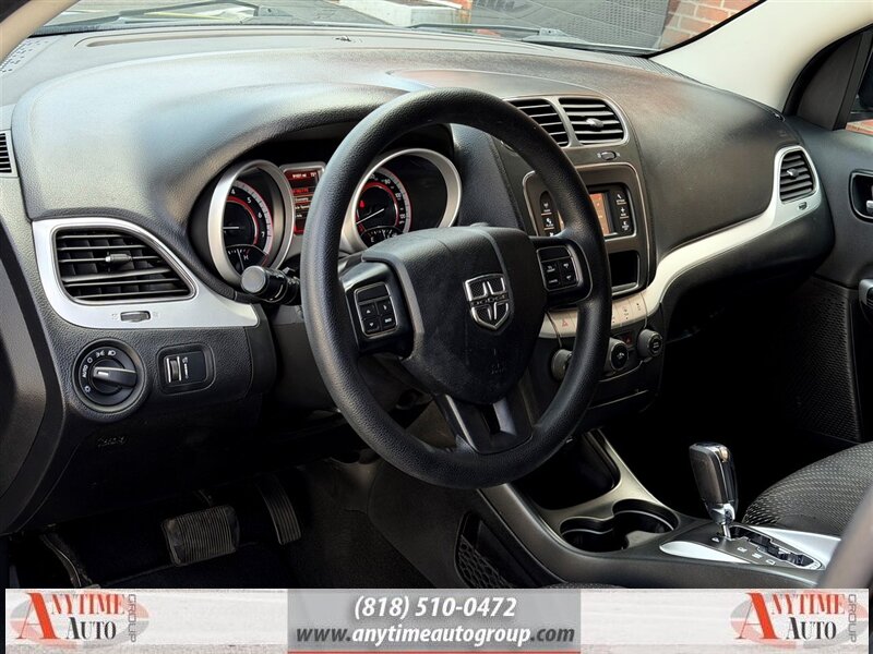 2016 Dodge Journey SE   - Photo 13 - Sherman Oaks, CA 91403-1701