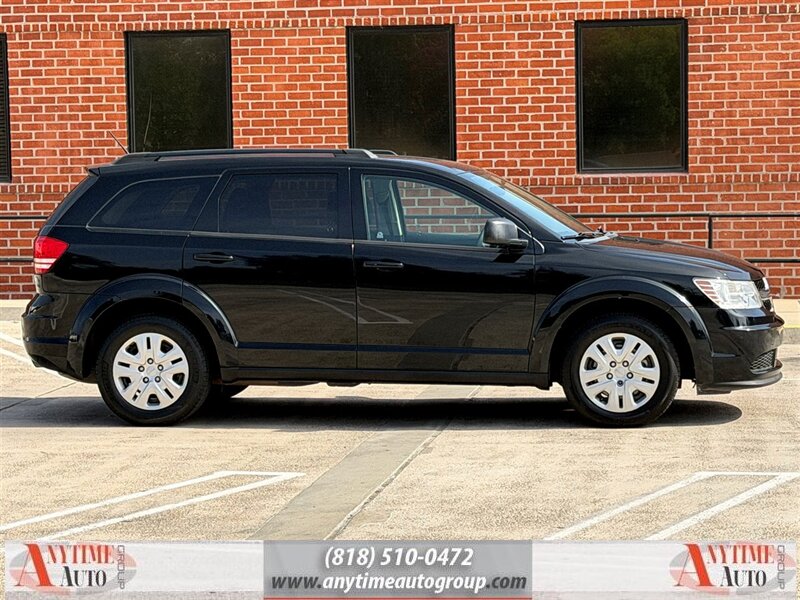 2016 Dodge Journey SE   - Photo 8 - Sherman Oaks, CA 91403-1701