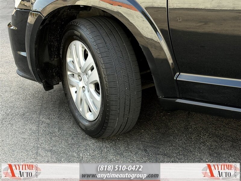 2016 Dodge Journey SE   - Photo 25 - Sherman Oaks, CA 91403-1701