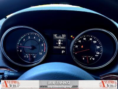 2011 Jeep Grand Cherokee Limited   - Photo 16 - Sherman Oaks, CA 91403-1701