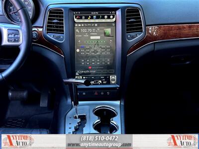 2011 Jeep Grand Cherokee Limited   - Photo 12 - Sherman Oaks, CA 91403-1701