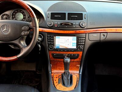 2007 Mercedes-Benz E 350 4MATIC   - Photo 12 - Sherman Oaks, CA 91403-1701