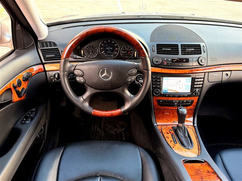 2007 Mercedes-Benz E 350 4MATIC   - Photo 11 - Sherman Oaks, CA 91403-1701