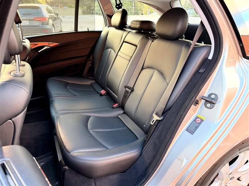 2007 Mercedes-Benz E 350 4MATIC   - Photo 21 - Sherman Oaks, CA 91403-1701