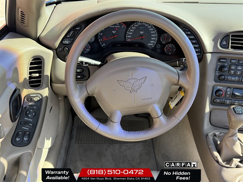 2004 Chevrolet Corvette   - Photo 10 - Sherman Oaks, CA 91403-1701