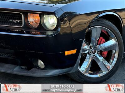 2009 Dodge Challenger SRT8   - Photo 26 - Sherman Oaks, CA 91403-1701