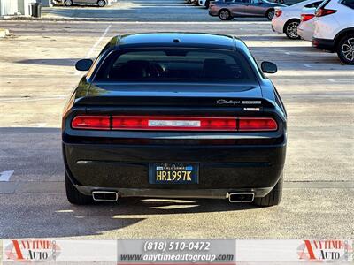 2009 Dodge Challenger SRT8   - Photo 7 - Sherman Oaks, CA 91403-1701